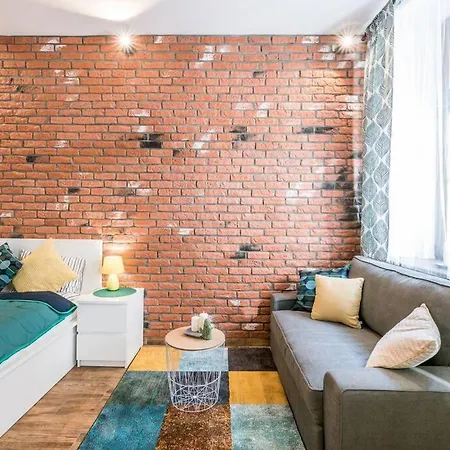 Przytulny Apartament W Centrum 100 Metrow Od Rynku Apartman *