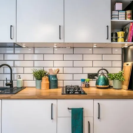 Przytulny Apartament W Centrum 100 Metrow Od Rynku Apartment